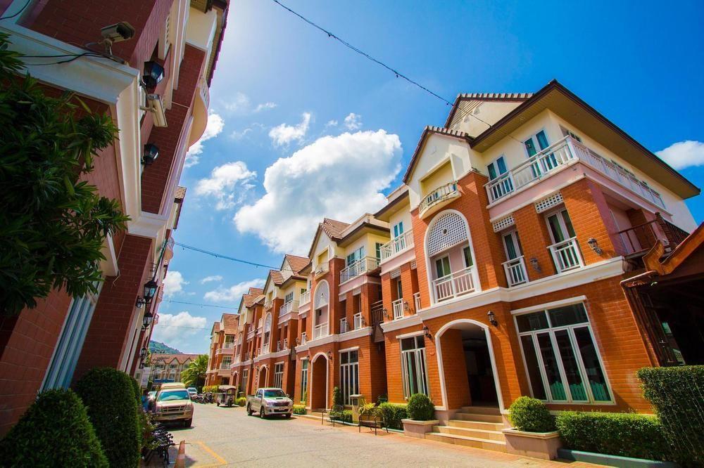 Chaba Kata Beach Hotel Bagian luar foto