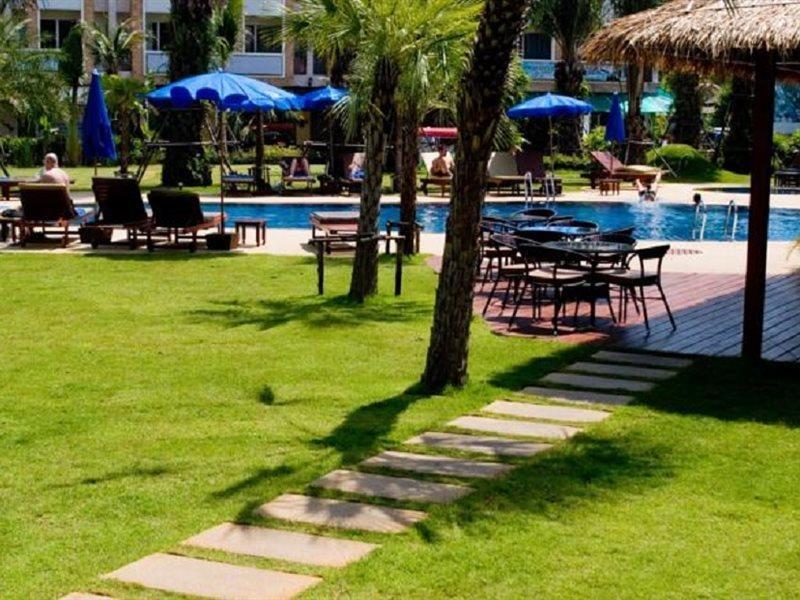 Chaba Kata Beach Hotel Bagian luar foto