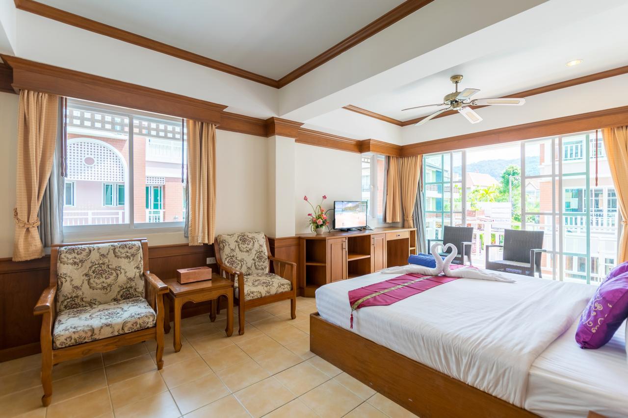 Chaba Kata Beach Hotel Ruang foto