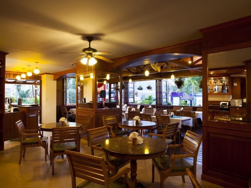 Chaba Kata Beach Hotel Bagian luar foto