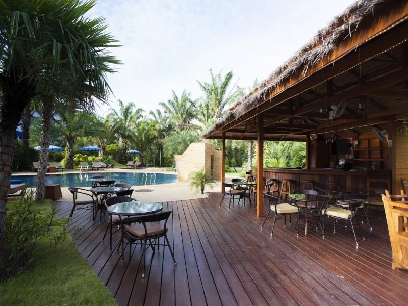 Chaba Kata Beach Hotel Bagian luar foto